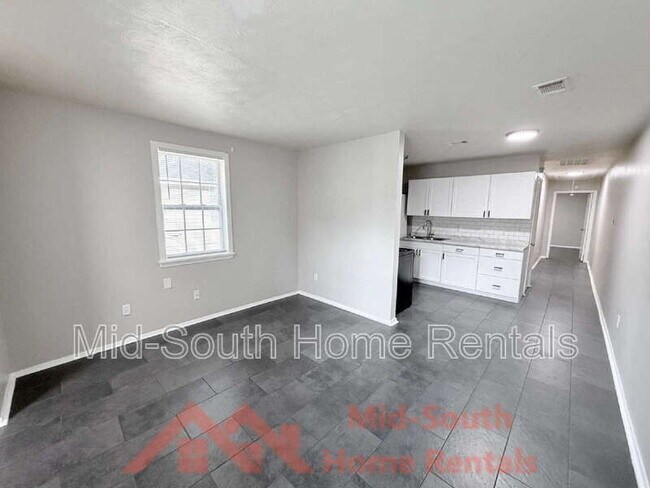 Building Photo - 1236 Effie Rd