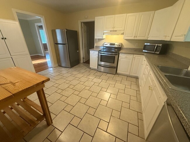 Building Photo - 1144 Del Ray Dr