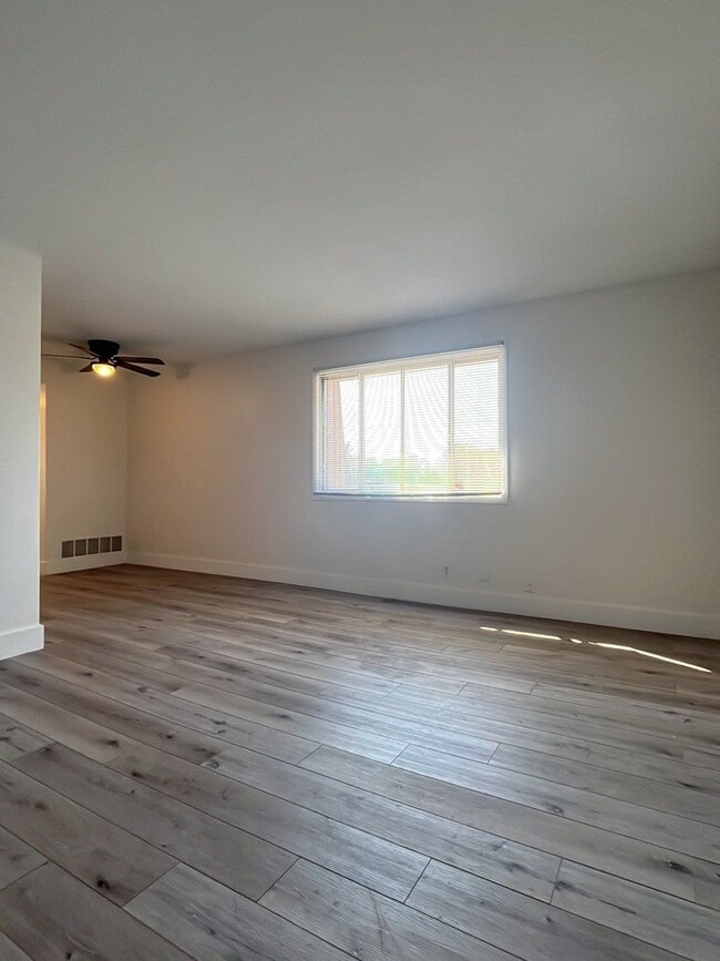 Building Photo - 3619 N 60th St