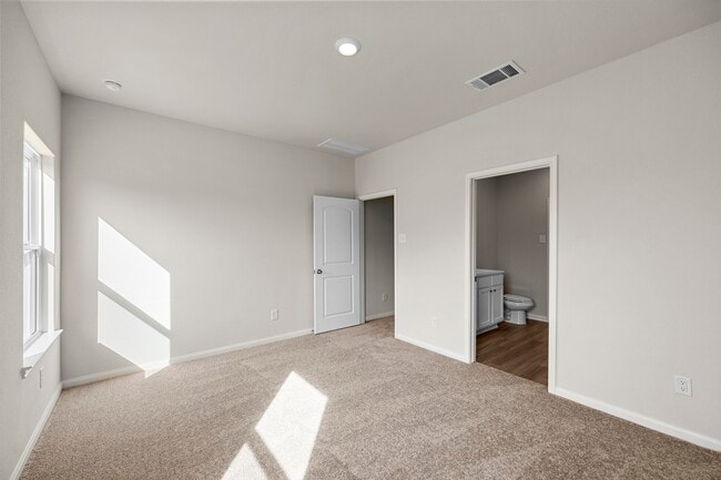 Building Photo - 11702 Texas Spg Dr