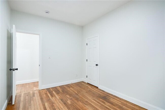 Foto del edificio - 135-137 Superior Street Unit 1