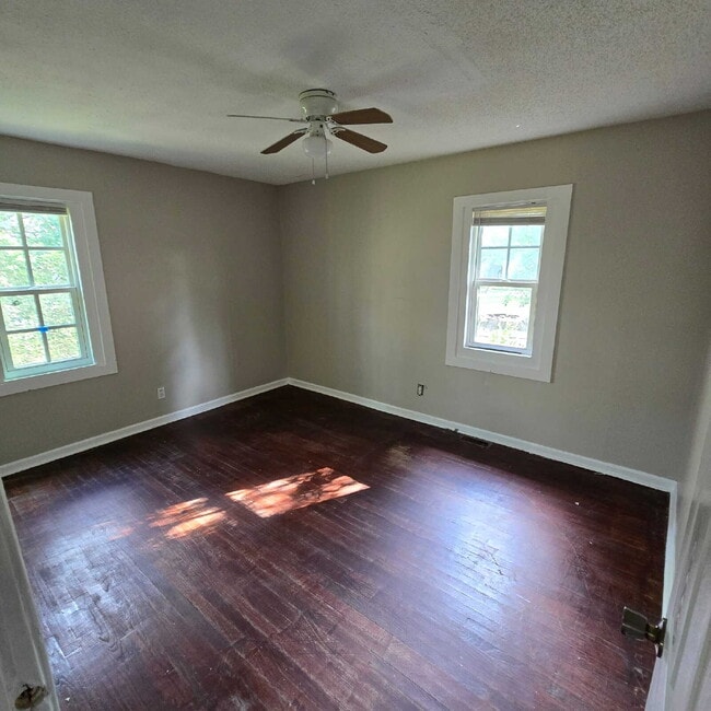 Foto del edificio - "Full Brick 3-Bed Home on Monroe Avenue: In the Heart of Macon!"