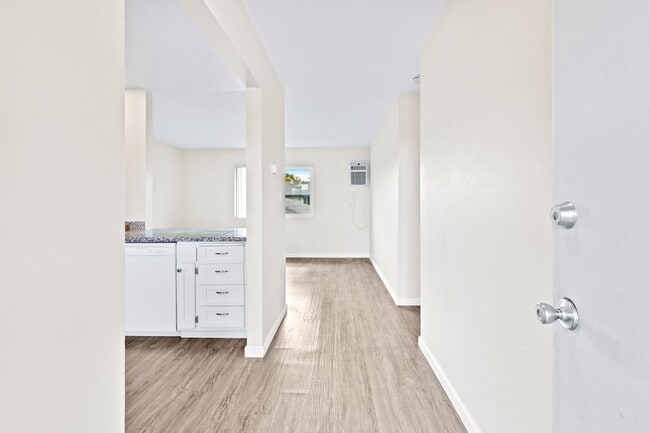 Foto del edificio - 1356 Monte Vista Ave