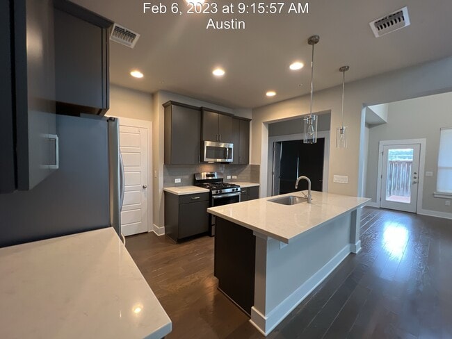 Building Photo - 8010 Wildcat Pass