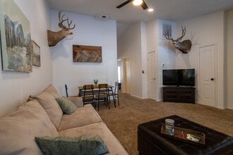 Building Photo - 33 Lofty Ct