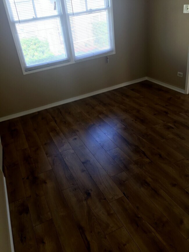 Foto del edificio - Beautiful cottage-like home. CONVENIENT TO UCSD MEDICAL!!!