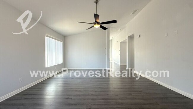 Foto del edificio - 11085 Live Oak Ln