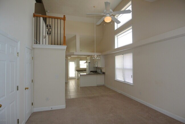 Building Photo - 4031 Arbor Green Way