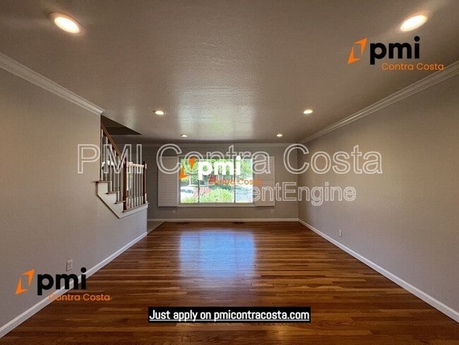 Building Photo - 990 Stimel Dr