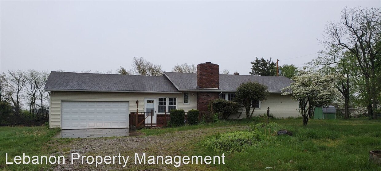 Primary Photo - 3 br, 2 bath House - 221 West Bland