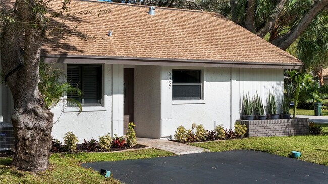 Foto del edificio - 3937 Arelia Dr