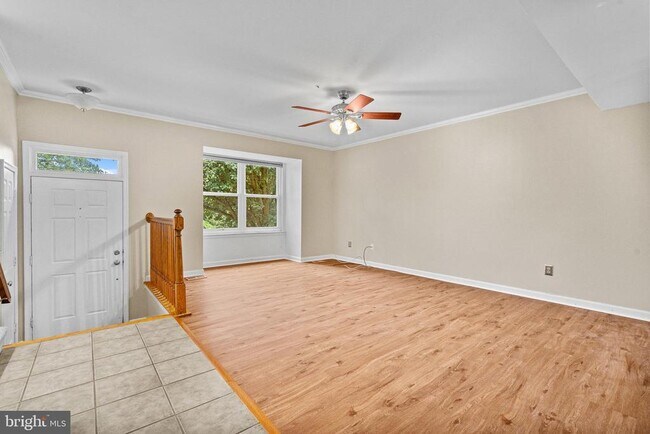 Building Photo - 199 Glen View Terrace