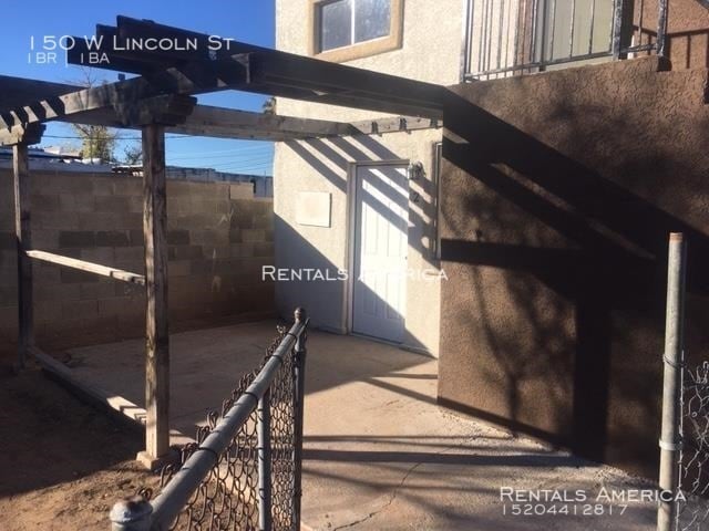Building Photo - Great 1st floor unit for Rent