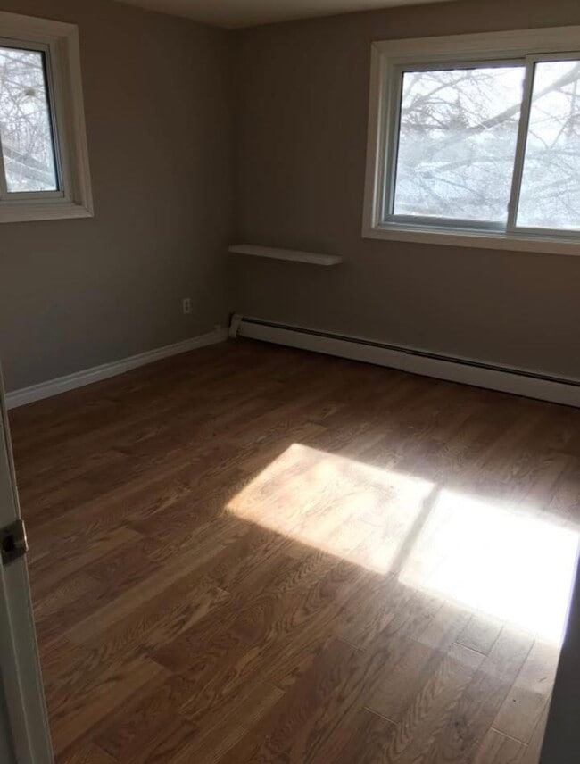 Building Photo - 18 Couture Dr