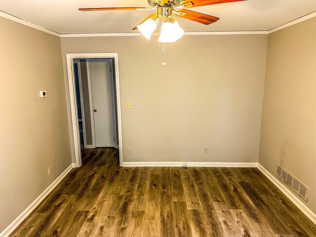 Foto del edificio - 2616 Harmony Way