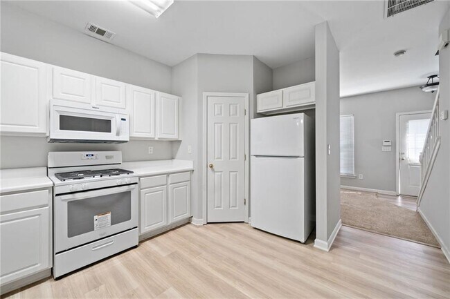 Foto del edificio - 3206 Hidden Cove Cir NW