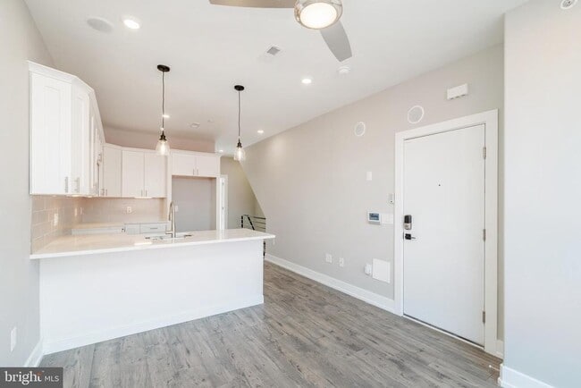 Building Photo - 2344 N 9th St