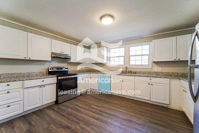 Foto del edificio - 1217 Foxhill Dr