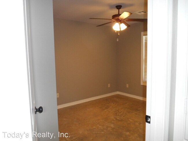 Building Photo - 3 br, 2 bath House - 1255 Highway 820