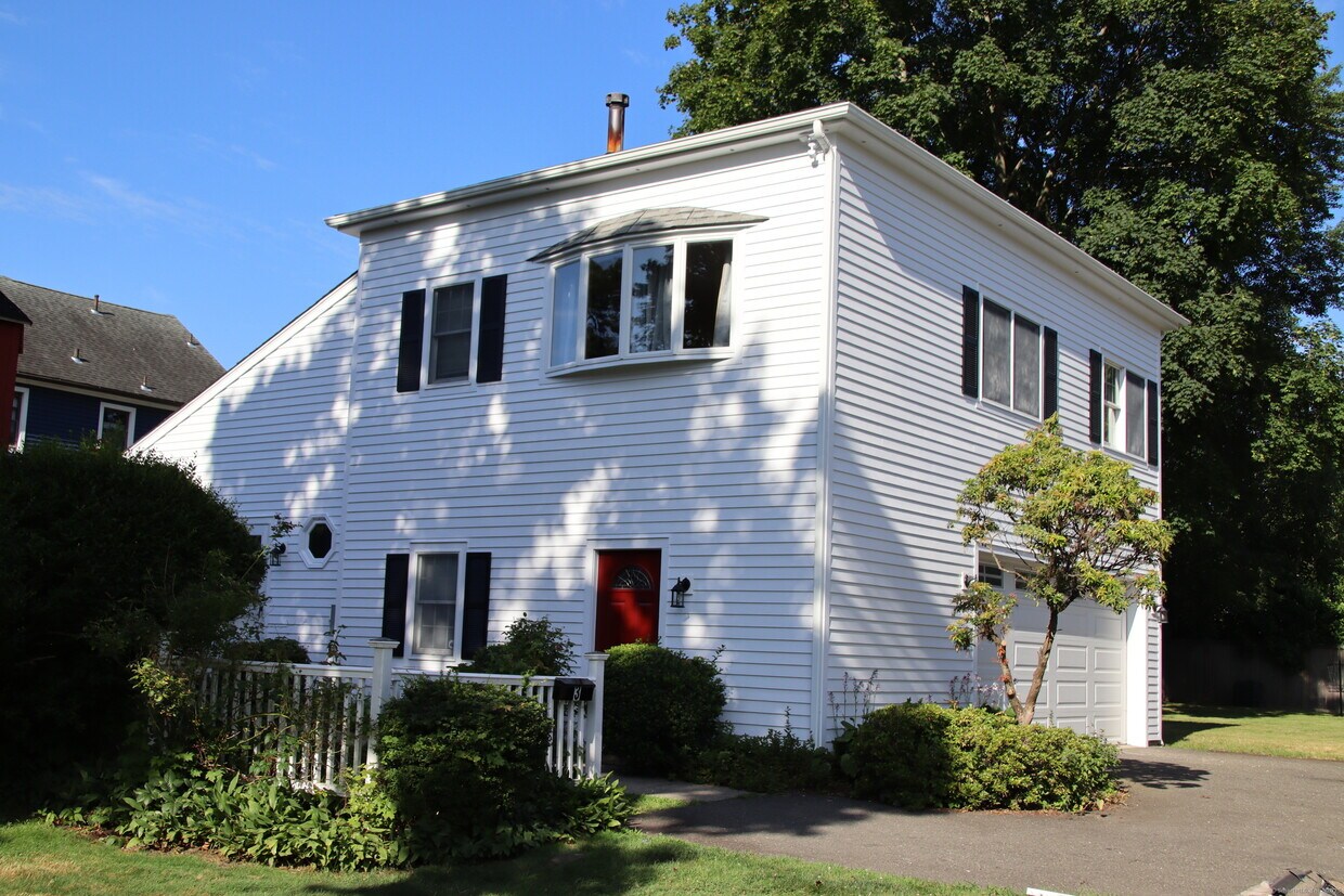 Foto principal - 3 Maple St