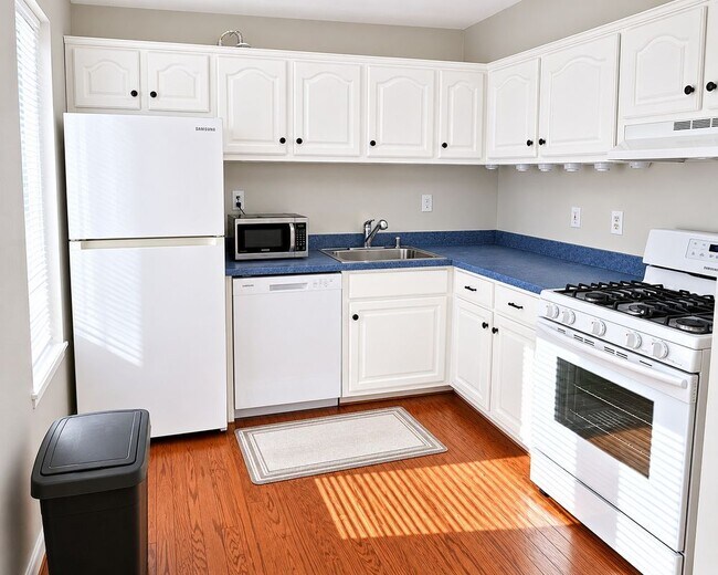 Foto del edificio - 9653 White Acre Rd