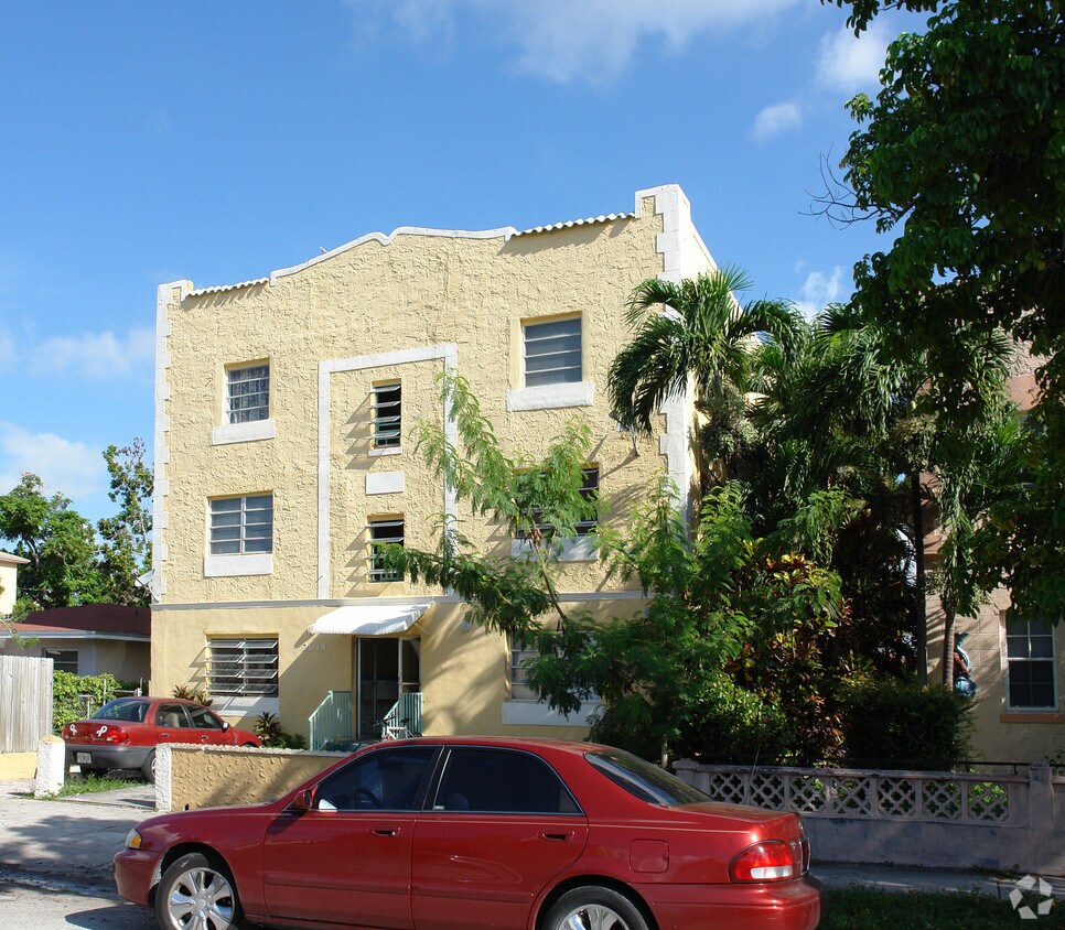 Foto del edificio - 2015 SW 6th St