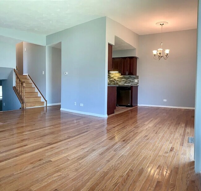 Foto del edificio - 117 Brookwood Ct