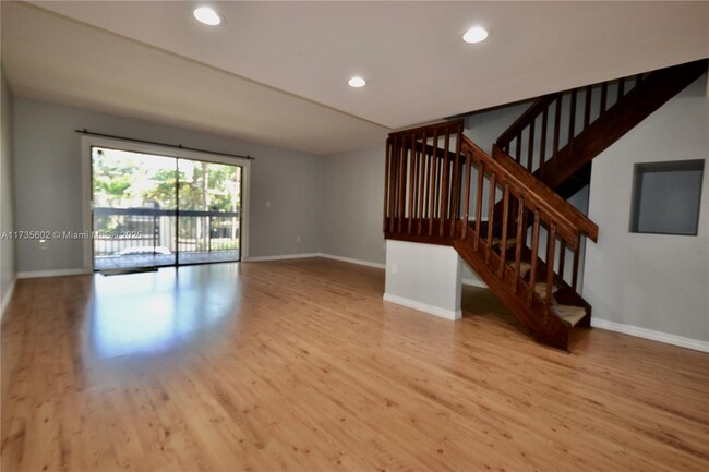 Foto del edificio - 8826 SW 130th Ct