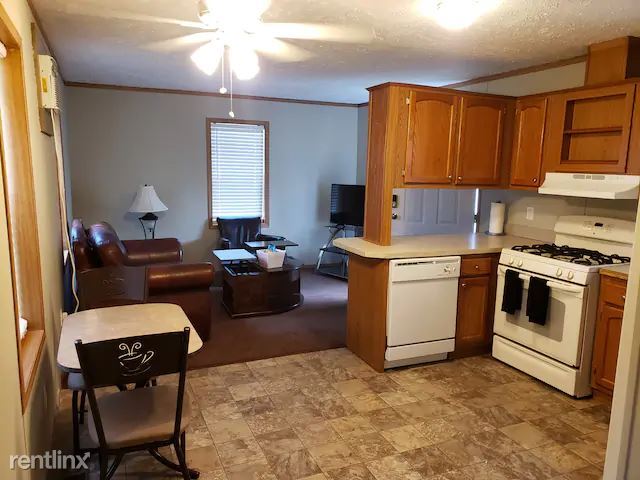 Foto del edificio - 22600 Middlebelt Rd