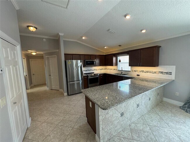 Foto del edificio - 2272 Vassar Ln