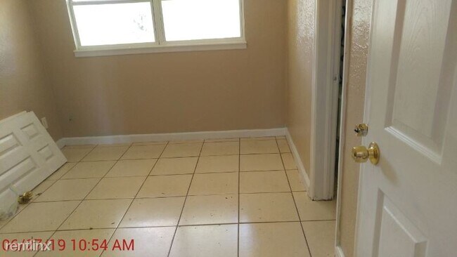 Building Photo - 2 br, 1 bath House - 100 Bethune Drive