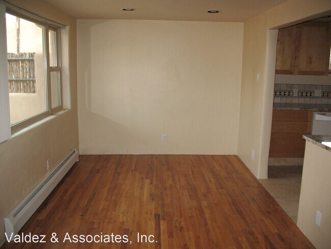 Building Photo - 2 br, 1 bath House - 819 Fayette Street