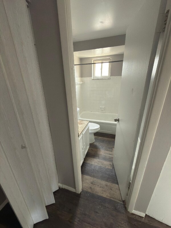 Foto del edificio - 14835 Euclid Ave