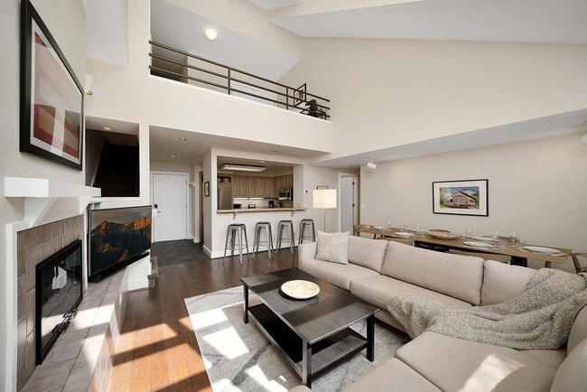 Foto del edificio - 113 Lost Creek Ln