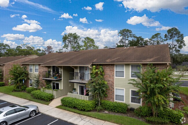 Building Photo - Lakes Edge At Mandarin