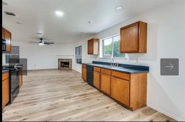 Building Photo - 925 Blue Sky Dr
