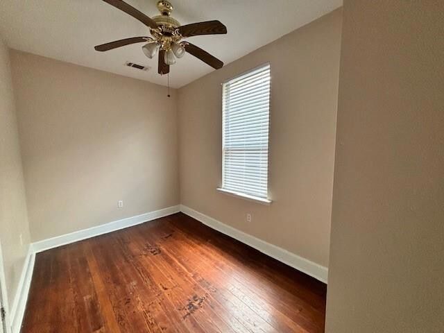 Building Photo - 8409 Apple St