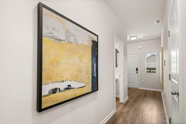 Building Photo - 4285 Notting Hill Dr SW