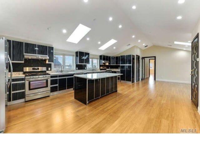Foto del edificio - 63-33 Alderton St