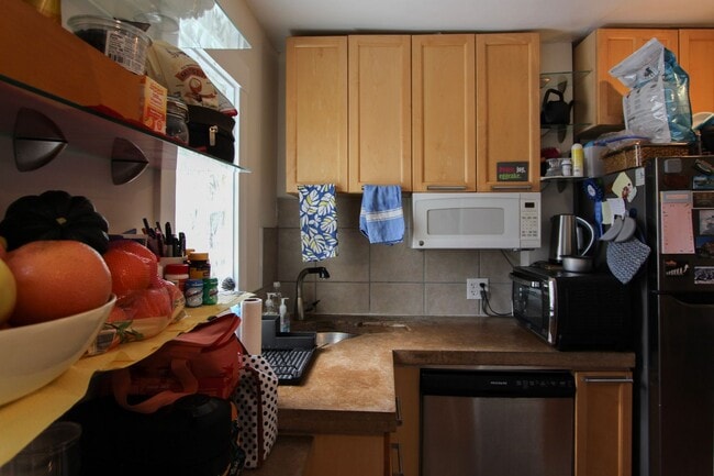 Photo - Cherniss Townhouses