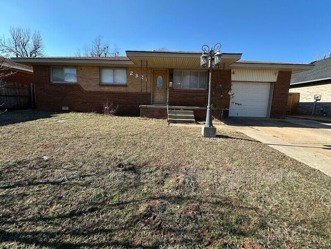 Foto del edificio - 2321 Becker Pl