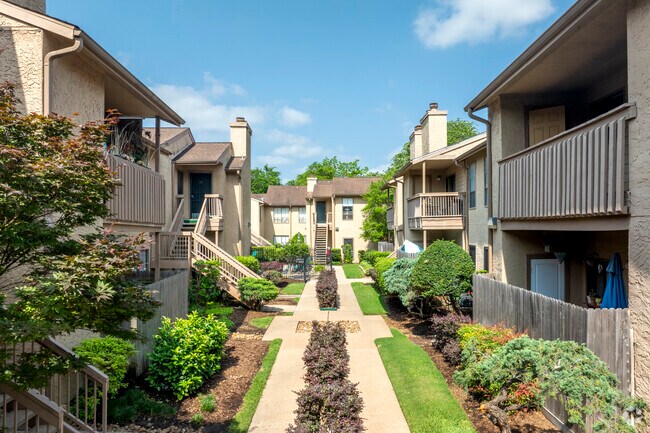 5001 Lamonte Ln - Alternativo - Arbor Green Condominiums