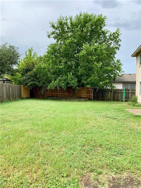 Primary Photo - 120 James Lin Cir