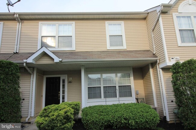 Building Photo - 2507 Saxony Dr