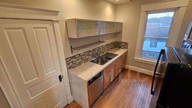 Foto del edificio - 1604 Greenup St