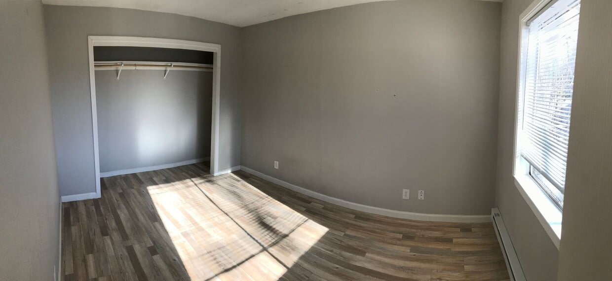 Building Photo - 14601 Uhl Ave