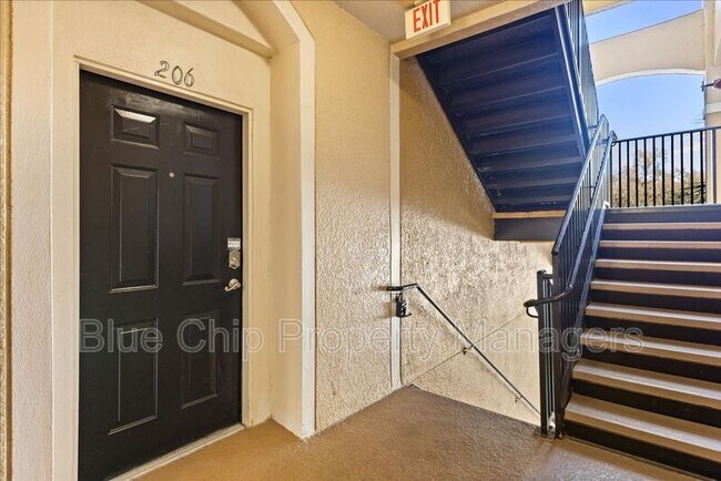 Building Photo - 6402 Cava Alta Dr