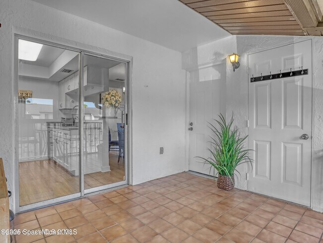 Foto del edificio - 730 Ridge Club Dr