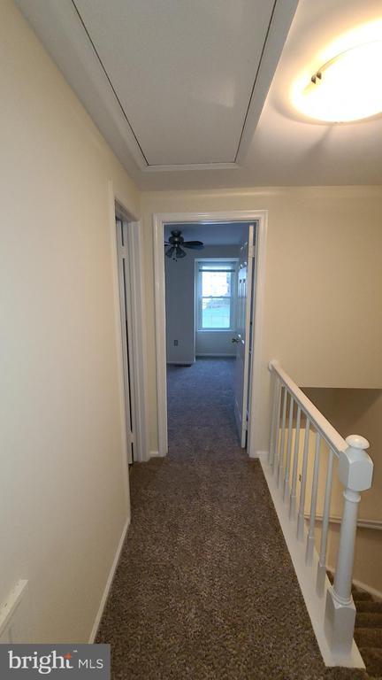 Building Photo - 6 Alden Ct