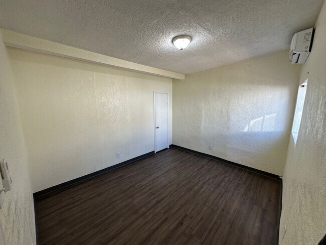 Foto del edificio - 905 Gateway S Blvd